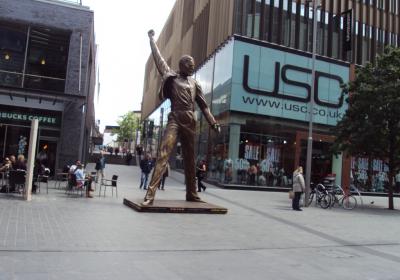 Freddie Mercury Memorial Statue