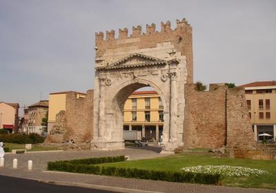 Arco D' Augusto