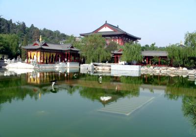 Huaqing Hot Springs