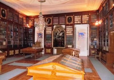 Gyor Diocesan Treasury, Library And Lapidary