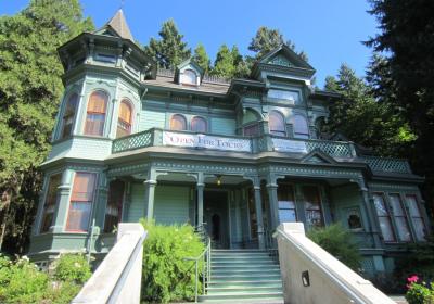 Shelton-McMurphey-Johnson House