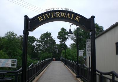 Dells Scenic Riverwalk