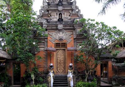 Puri Saren Palace