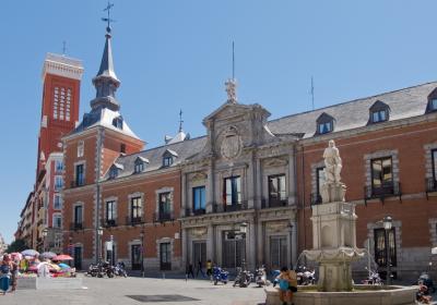 Palacio De Santa Cruz