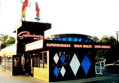 Superdawg Drive-in
