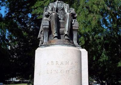 Seated Lincoln