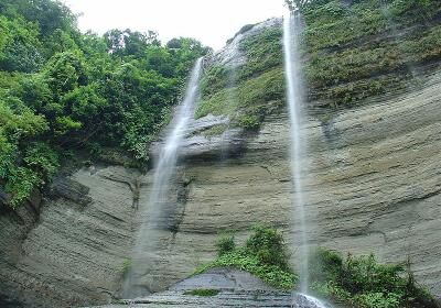 Shuvolong Waterfalls