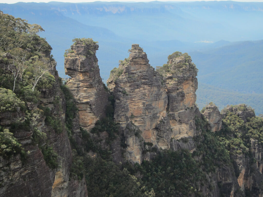 Visit the iconic Blue Mountains - Image