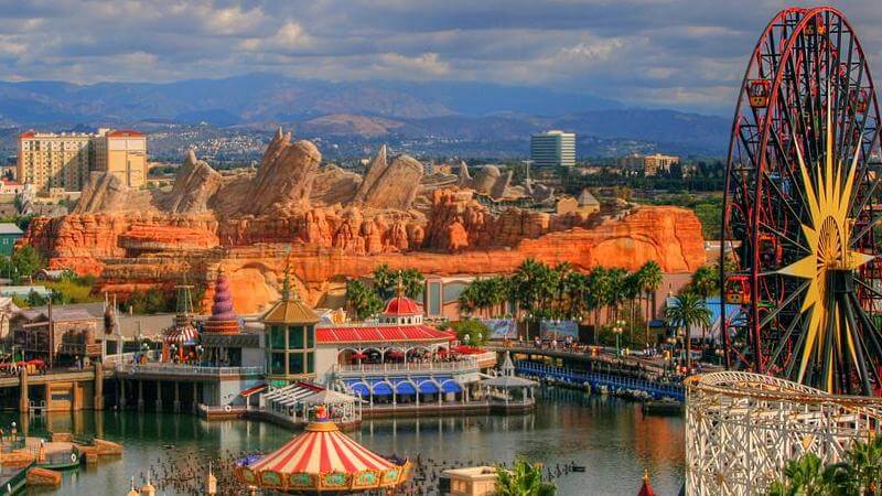 Theme parks in calilfornia