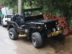 Open Jeep experience tour of Agra