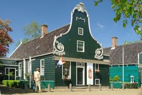 Volendam Marken and Windmills live guided tour