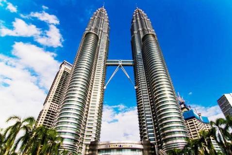 Petronas Twin Towers Kuala Lumpur Ticket Price Timings Address Triphobo