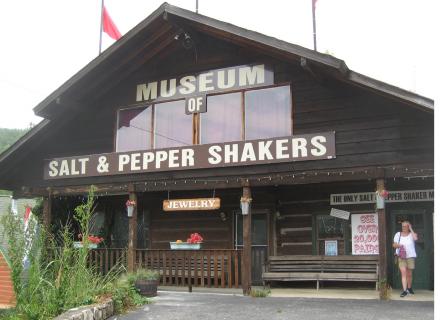 https://ak.jogurucdn.com/media/image/p14/place-2015-01-19-5-Saltandpeppershakermuseumfc769e3f1a017ed5103e235565875b4d.jpg