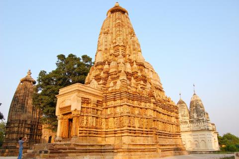 Parshwanath Temple, Khajuraho | Ticket Price | Timings | Address: TripHobo