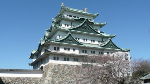 the-entrance-to-nagoya-castle-oc-3000-x-4000-japanpics