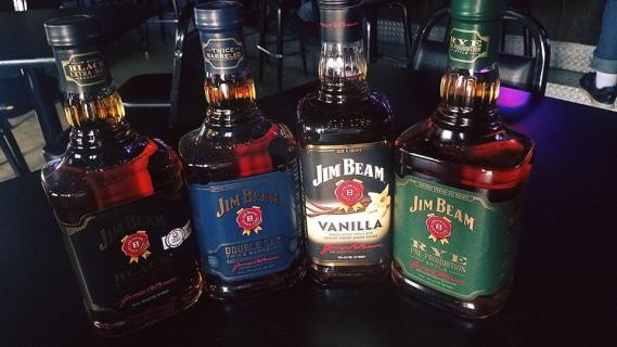 Crystal Keg Bar & Grill - Bar & grill restaurant in North Royalton, OH