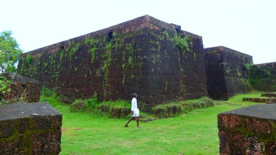 chandragiri fort entrance