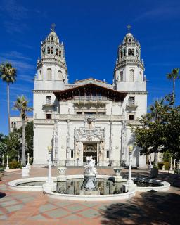 Hearst Castle, San Simeon | Ticket Price | Timings | Address: TripHobo