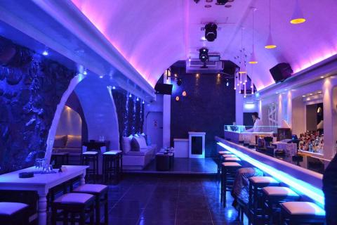 Nightlife-Koo Club-Santorini-JetSetReport