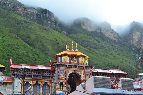 Badrinath Temple, Joshimath | Ticket Price | Timings | Address: TripHobo