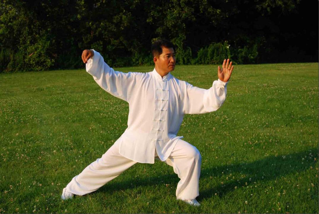 The Art Of Qi Gong Exercises - Shanghai