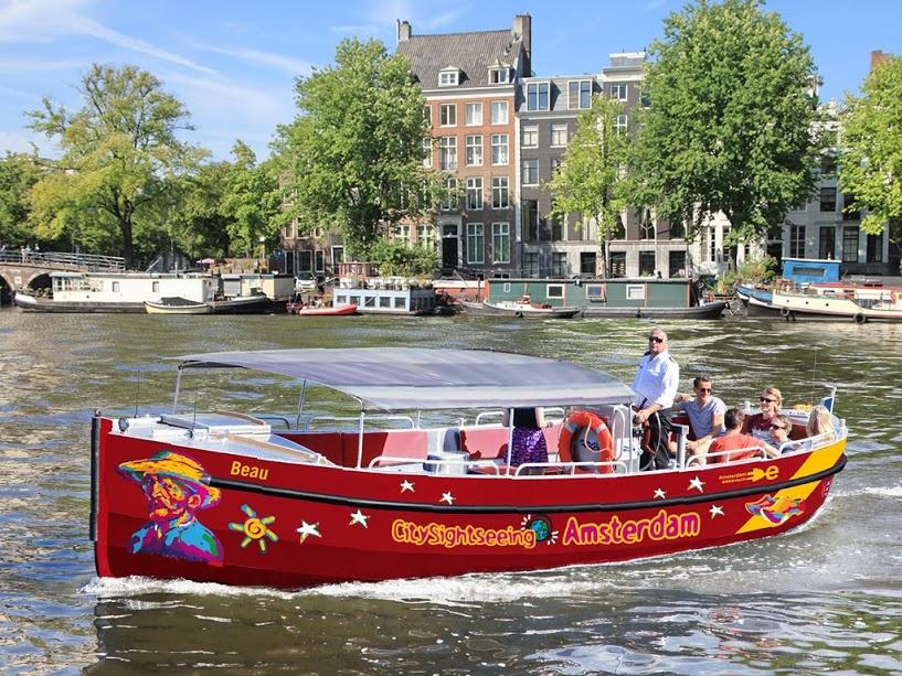 Canal Cruise By Small Boat - Amsterdam