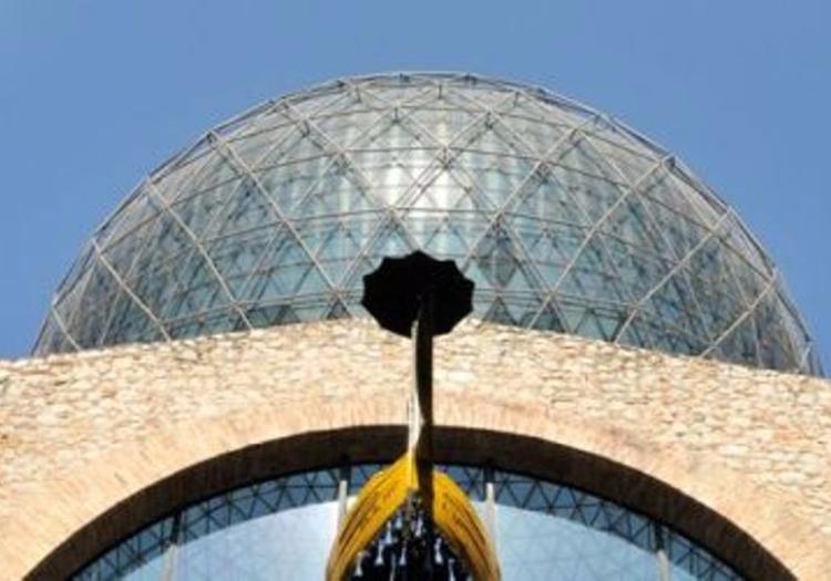 The Dali Museum Tour By High-speed Train - Barcelona