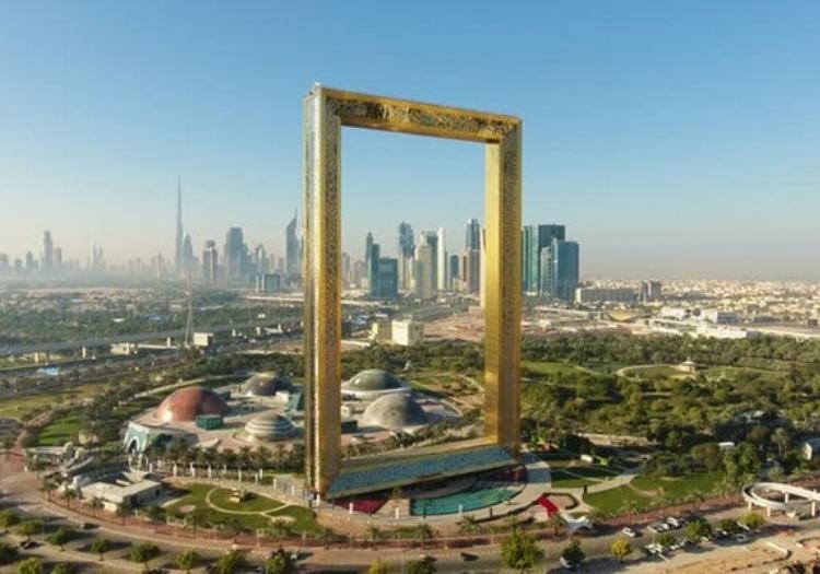 Dubai Frame With Transfers