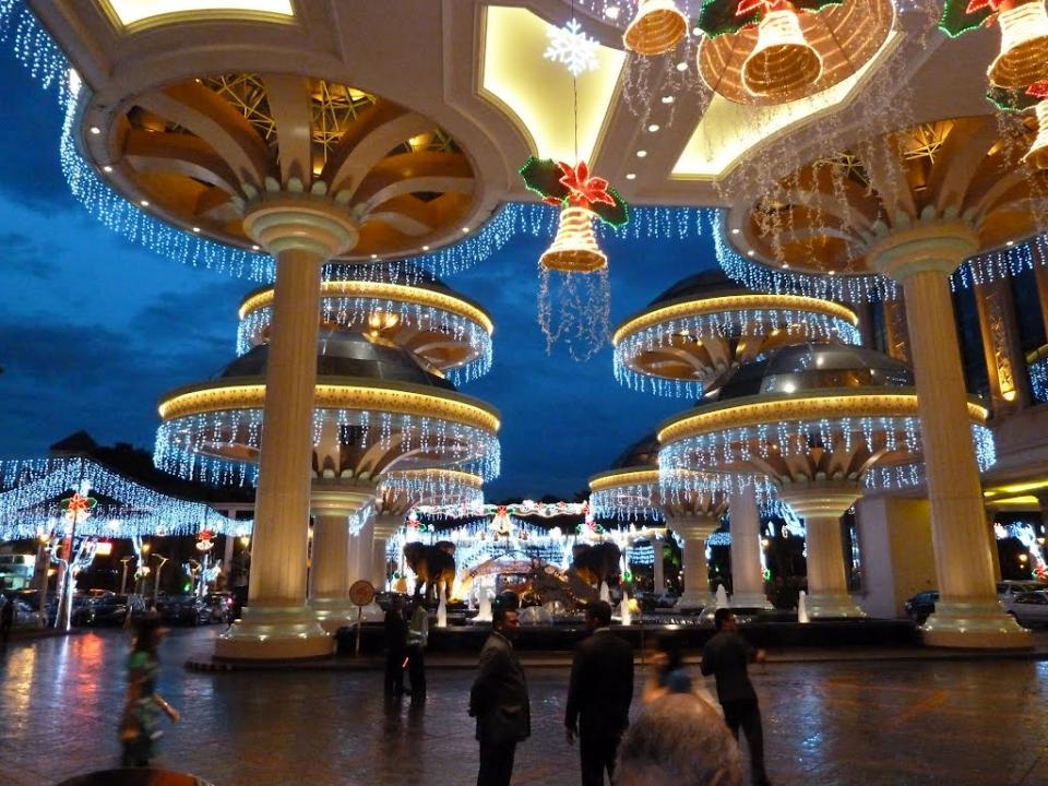 Biggest Mall in Malaysia - Sunway Pyramid, Subang Jaya