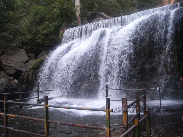 madurai tourist places waterfalls