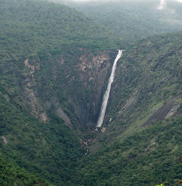 the-best-waterfalls-in-tamil-nadu-triphobo