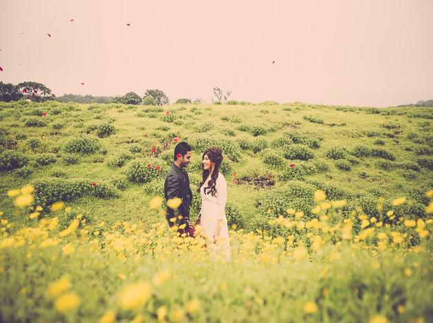 pre-wedding photo shoot location near Pune