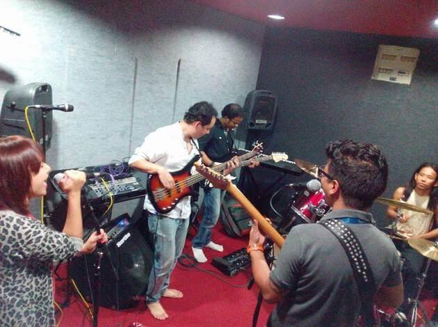 10 Best Jam Rooms In Bangalore For Aspiring Musicians: TripHobo