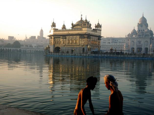 why was the golden temple built