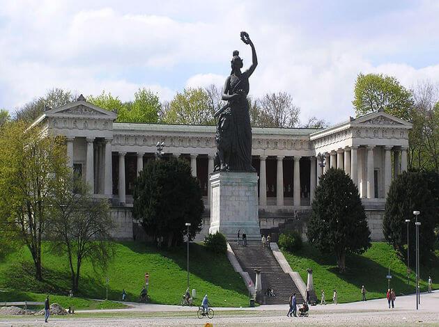 Famous Statues In Europe