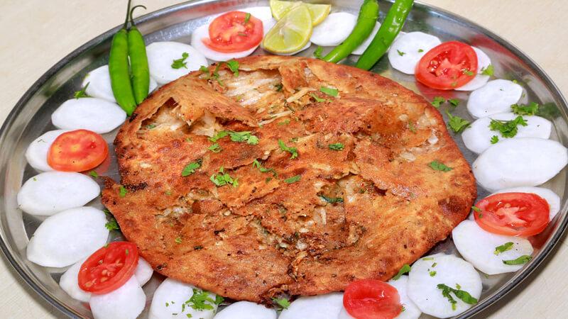 places to visit in agra for food
