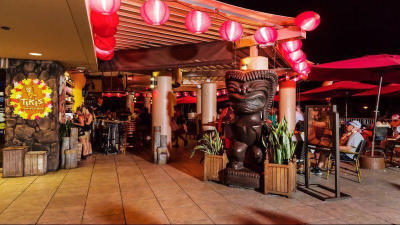 oceanside bar in Honolulu