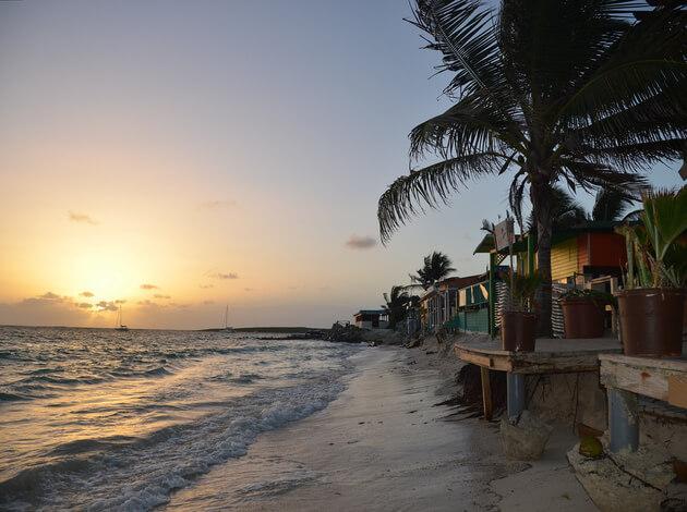 warm places to visit in december in caribbean