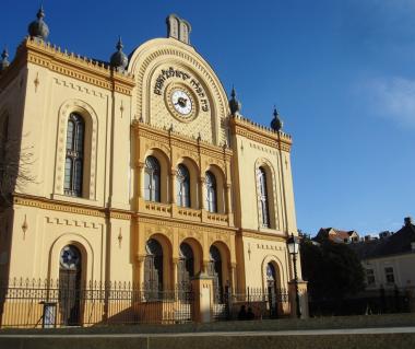 Pecs Synagogue Tours