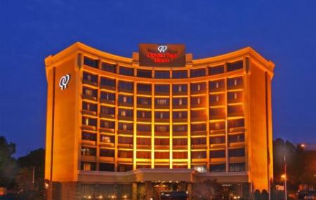 Doubletree Hotel Image