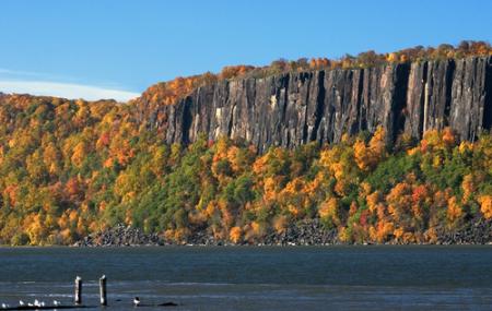 Hudson River Valley Image
