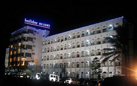 Hotel Holiday Resort Image