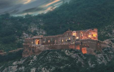 Dadhikar Fort Image