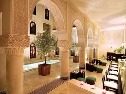 Lalcazar Bar Image