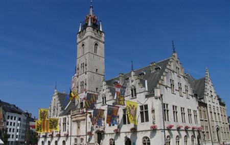 Belfort En Lakenhalle Image