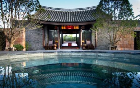 Hotel Banyan Tree Image