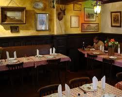 Montmartre Restaurant Image