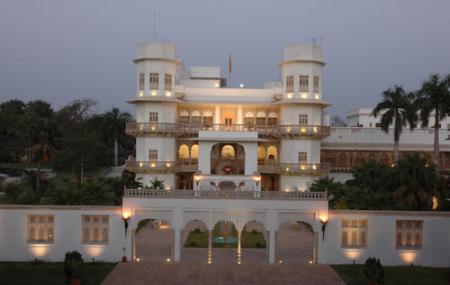 Usha Kiran Palace Hotel Image
