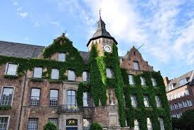 Dusseldorf City Hall Image