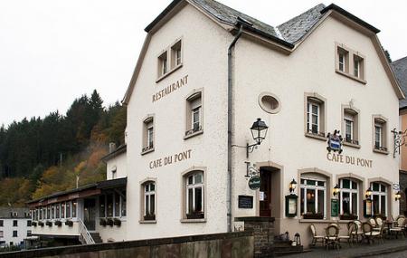 Cafe Du Pont Image